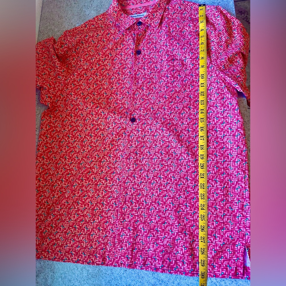 Tommy Bahama Red and White Geometric Men's Shirt - Picture 4 of 6